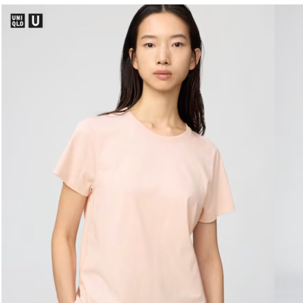 Bundle: 2 Uniqlo Crew Neck T-Shirts (size XS)